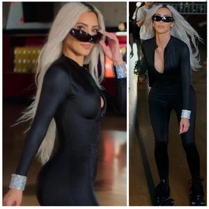 SKIMS ALL-IN-ONE SHINE MOCK NECK LONG SLEEVE ONESIE 🖤 (NWT)